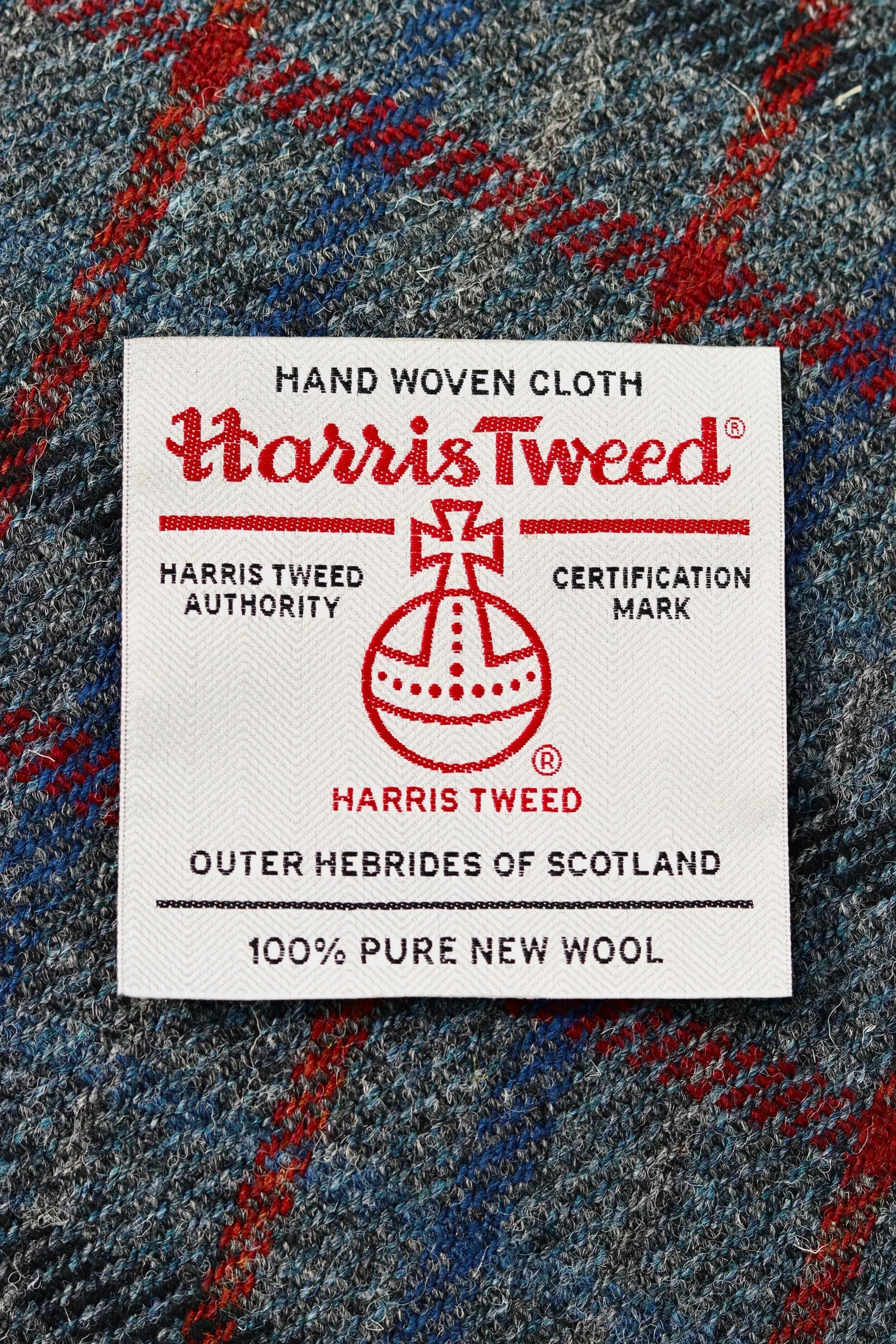 Harris+Tweed+label+Iolaire+Tweed.webp